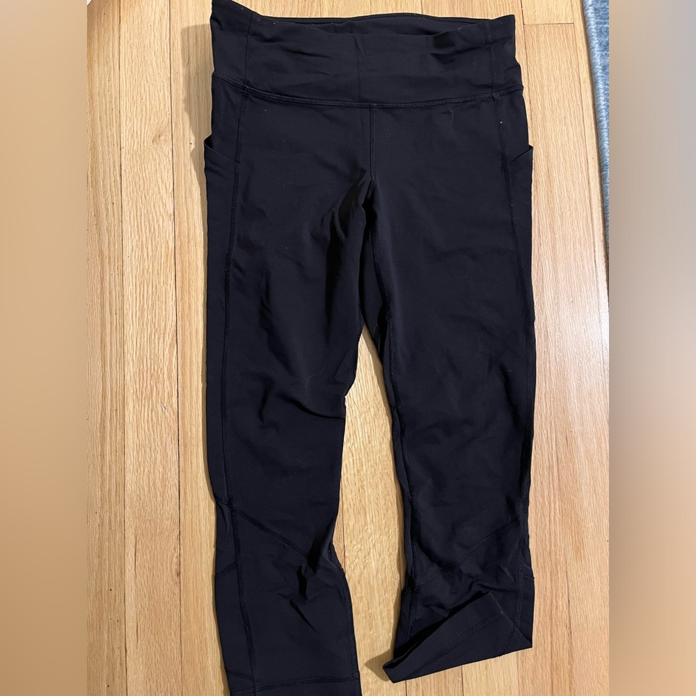 Black Lululemon Crop Leggings